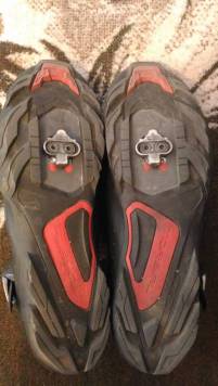 buty.thumb.jpg.be7de5ac12e3d89e4b58f7f7729164a5.jpg