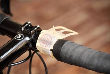 finntransparentphoneholder-onbike.jpg