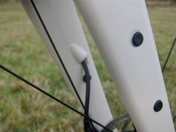 specialized-sequoia-expert-fork-mounts.jpg