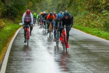 race.thumb.jpg.385d14ee8e315b158cc21c439ca31b0f.jpg