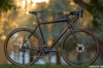 fuji-2019-carbon-jari-gravele-bike-IMG_3738-HDR-cxmagazine-ay.thumb.jpg.9237117f406e0f758970bab01db50cfa.jpg