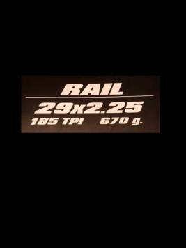 rail1.jpg