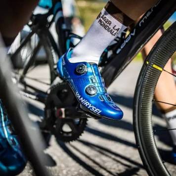 buty-roadr-900.thumb.jpg.d7511e4143ac5f9066eba47d7678882d.jpg