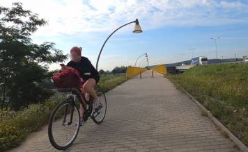 rowerzystka.thumb.jpg.6db5dcab198782ac1b51112bafde6a68.jpg